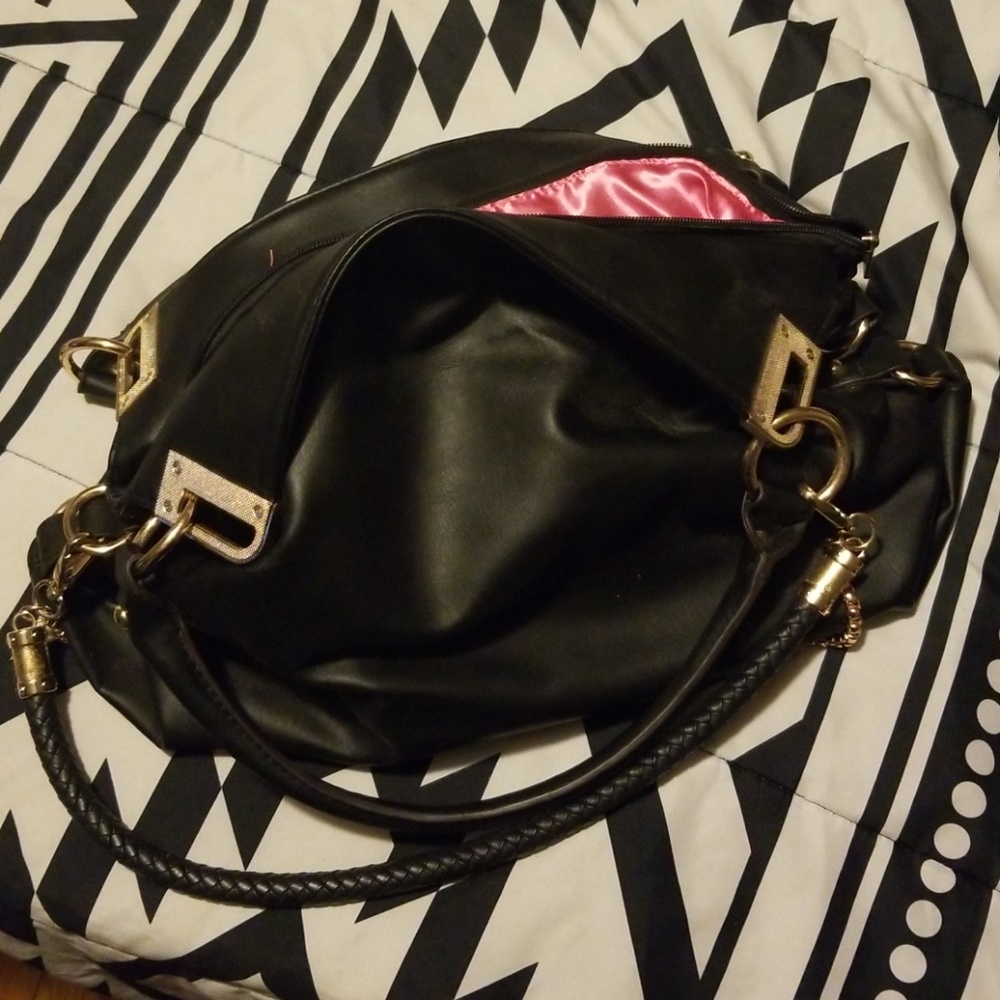 Purse - Picture 1 of 3